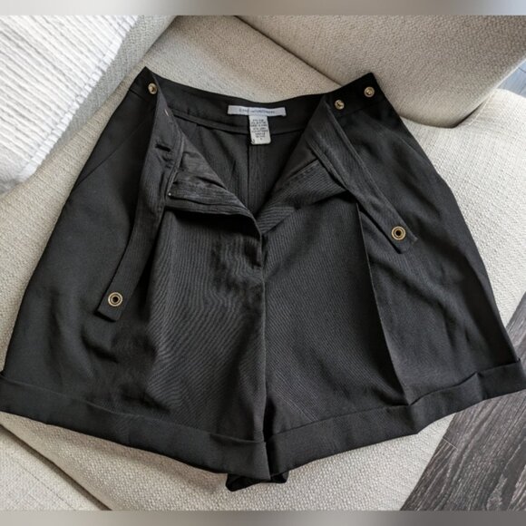 Diane Von Furstenberg Snap Button Shorts - Picture 9 of 10